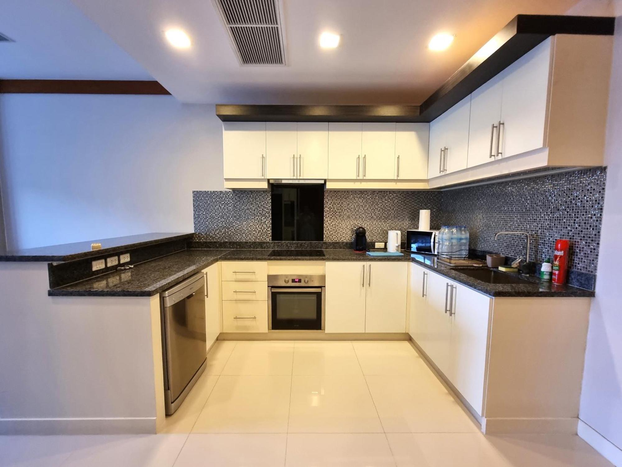Q Kata Residence Luaran gambar